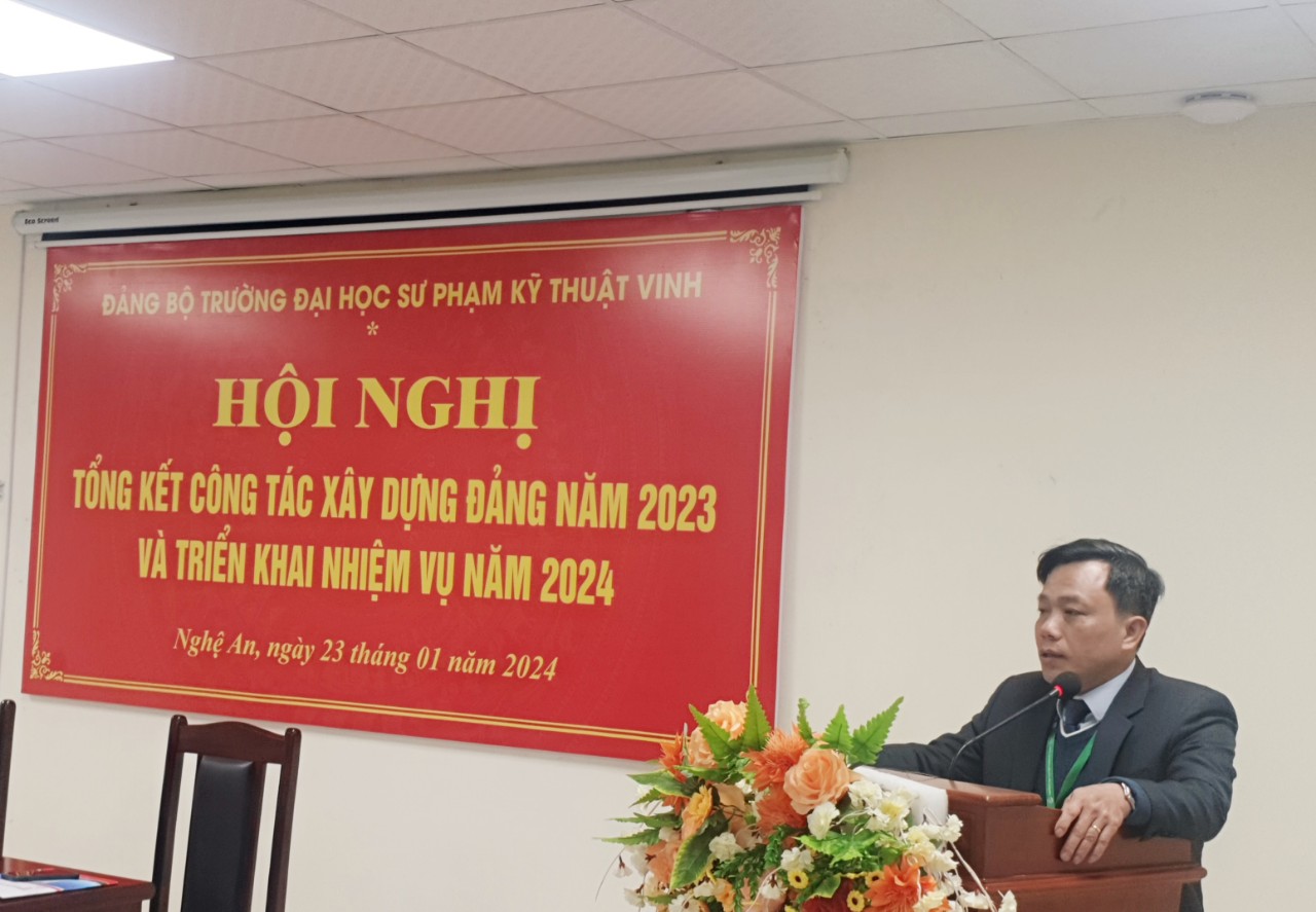 Hội nghị Tổng kết công tác xây dựng Đảng năm 2023 và triển khai nhiệm vụ năm 2024
